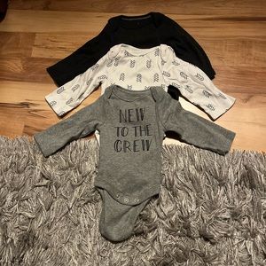 Cloud Island newborn long sleeve onsies set of 3